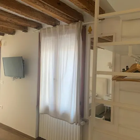Casa Giardini Homestay